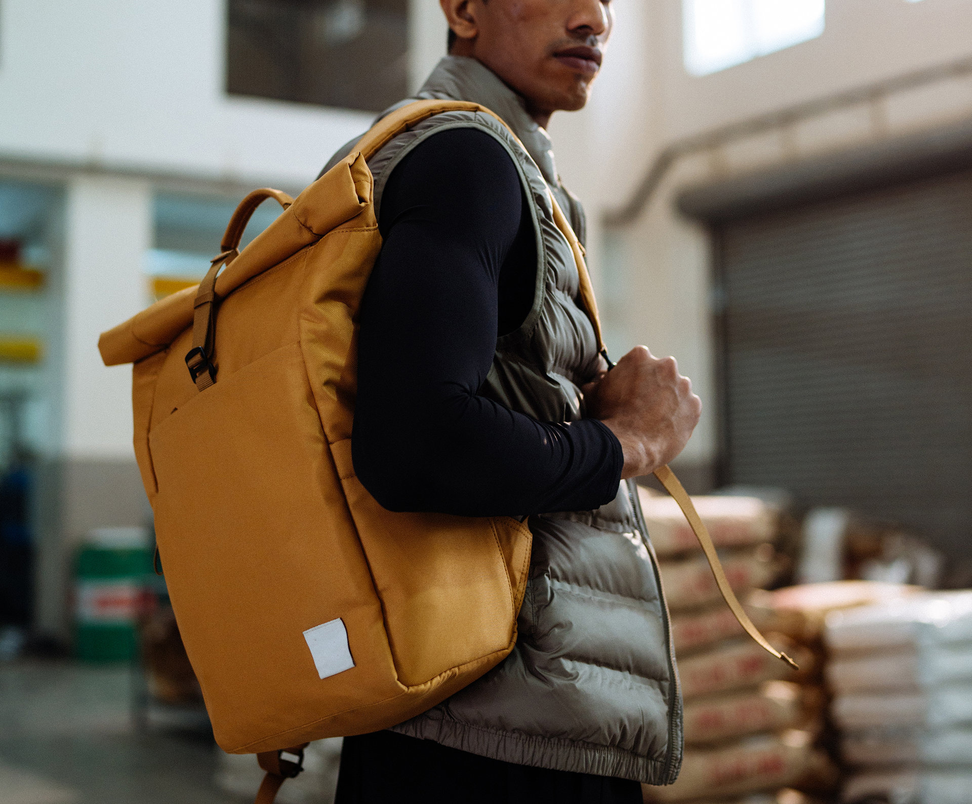 Manufacturers Custom Sustainable Eco Friendly 100% Recycle rPET Casual Sports Travel Rolltop Roll Top Backpack Bag for Men Women - Image 12