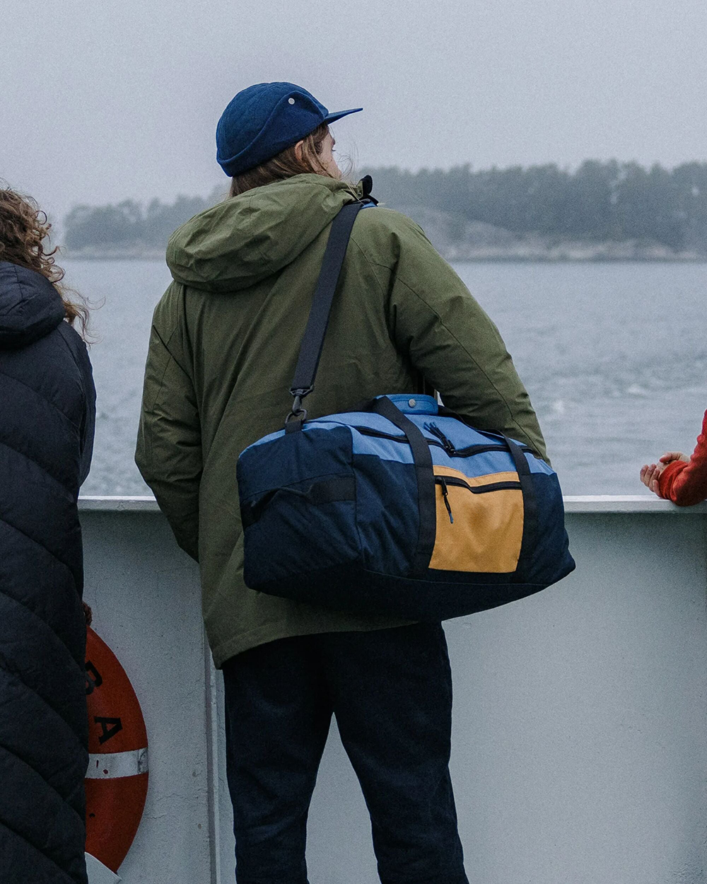 Manufacturers Custom Sustainable Eco Friendly 100% Recycled Polyester Waterproof Casual Sports Travel Duffle Bag for Men Women - Image 3