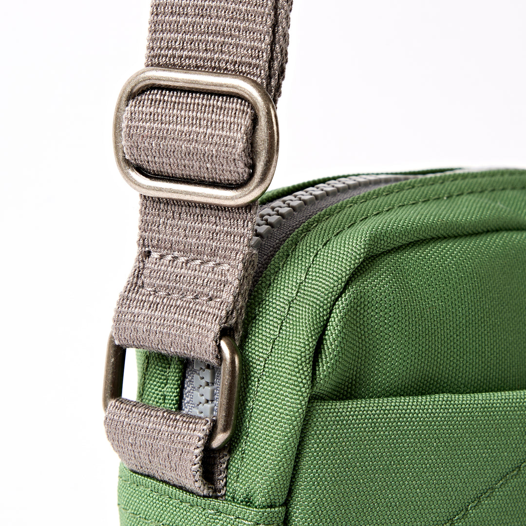 Manufacturer Custom Sustainable Eco Friendly 100% Recycled Canvas Waterproof Small Mini Shoulder Crossbody Bag for Men and Women - Image 5